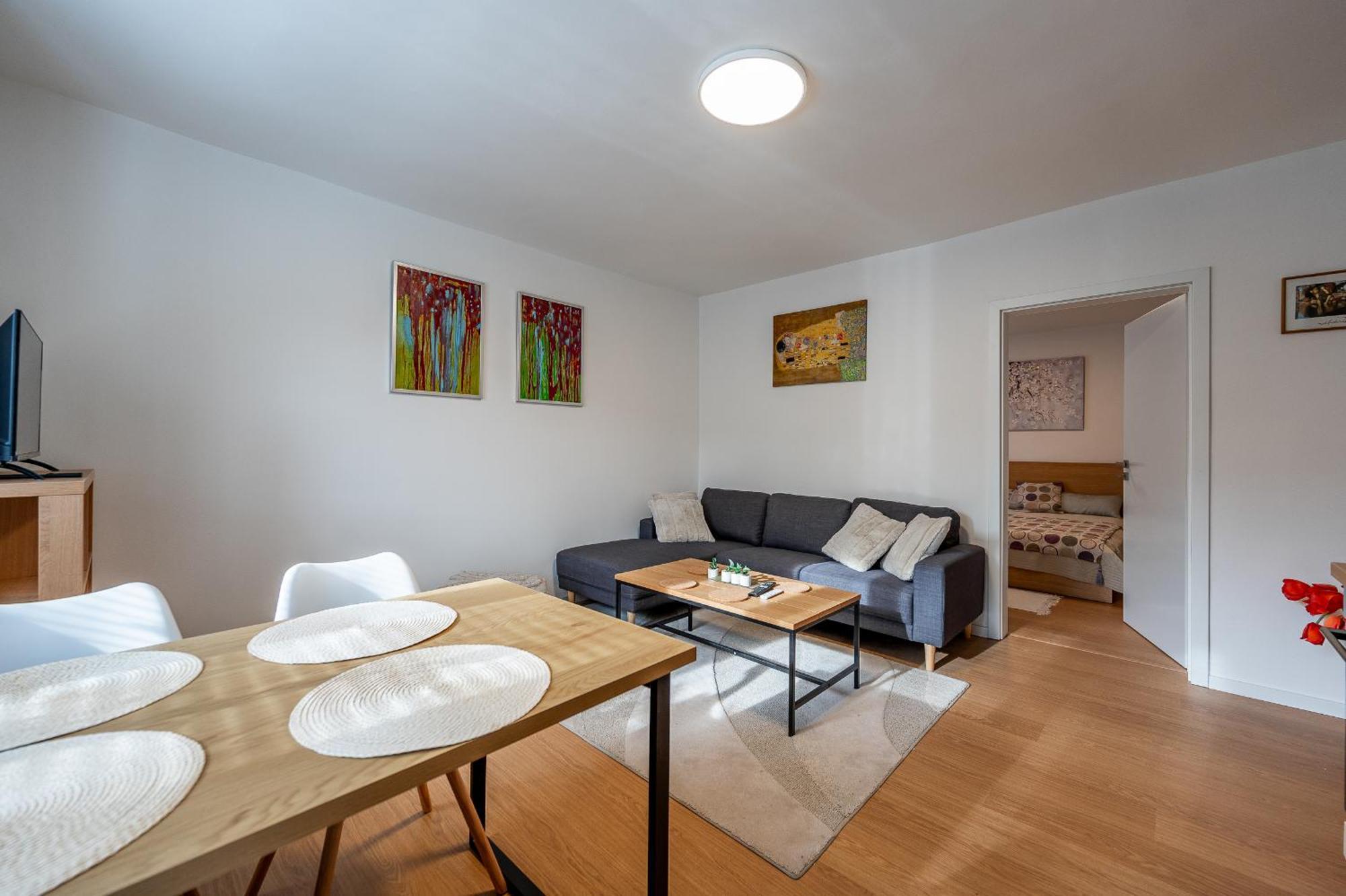 3 Room Private Flat Kosice City Center Fresh And New! Екстериор снимка